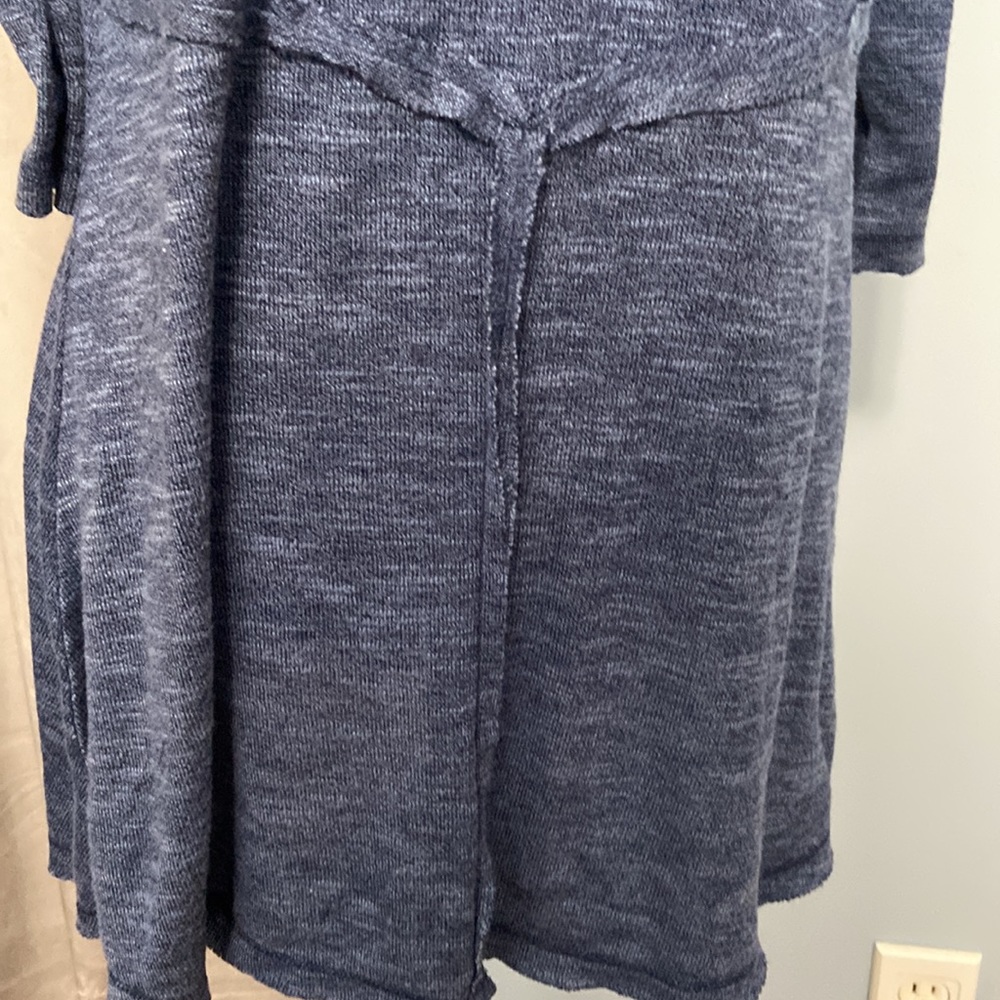Kensie Fun Performance Tunic - Picture 2 of 8